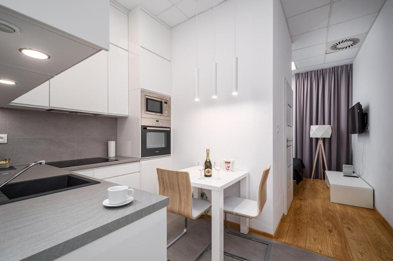 Varsovla Apartments Exterior photo